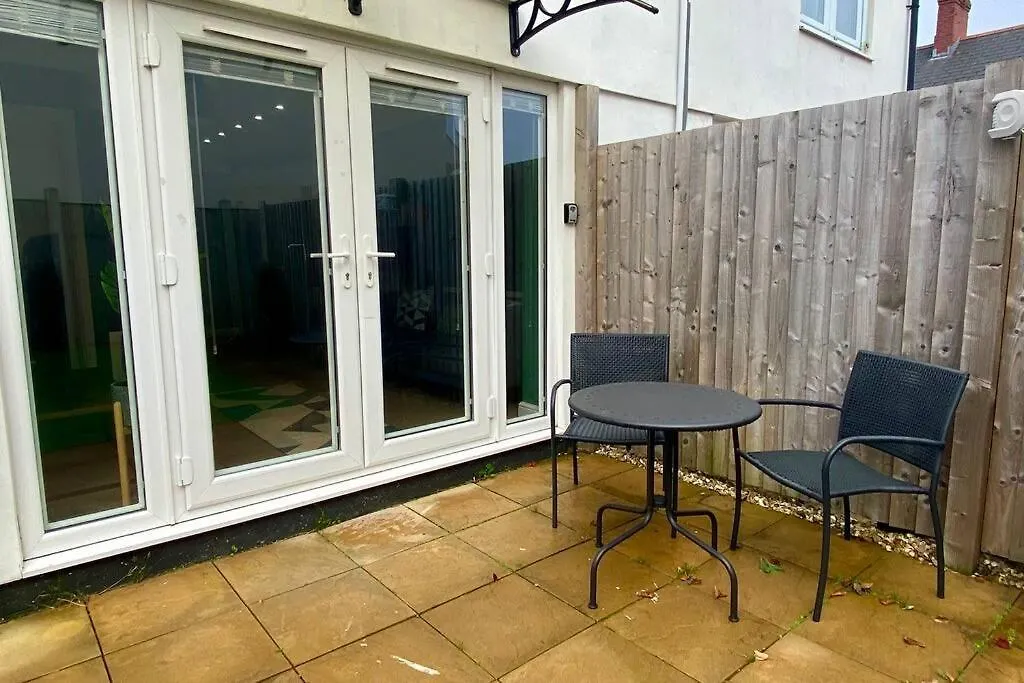 Stylish Apartment Nr City Centre W/ Parking Nearby Cardiff