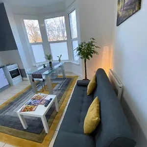 Stunning 1 Bed Spacious -central Cardiff
